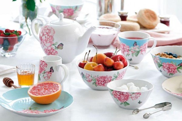 Hướng Dẫn Phân Biệt Gốm Sứ Anh Và Gốm Sứ Việt Nam Theo Ý Kiến Của Chuyên Gia