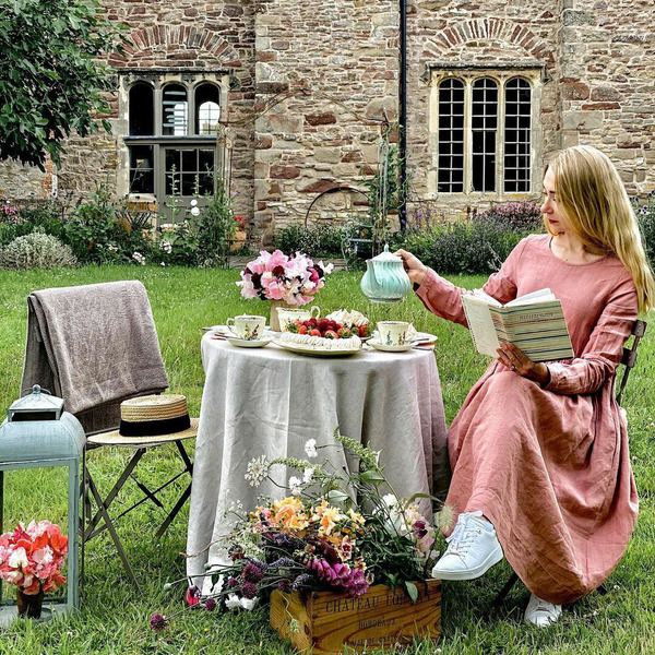 Tạo Không Gian Đậm Chất Anh Quốc Cho Buổi Tiệc Trà Chiều