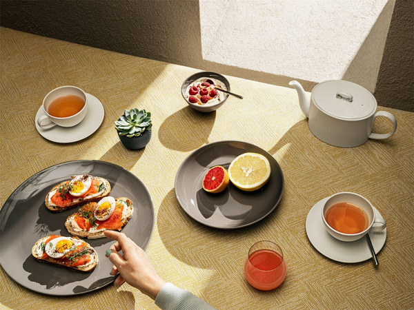 5 Mẹo Kết Hợp Bộ Bàn Ăn Sứ Xương Sang Trọng Tại Nhà