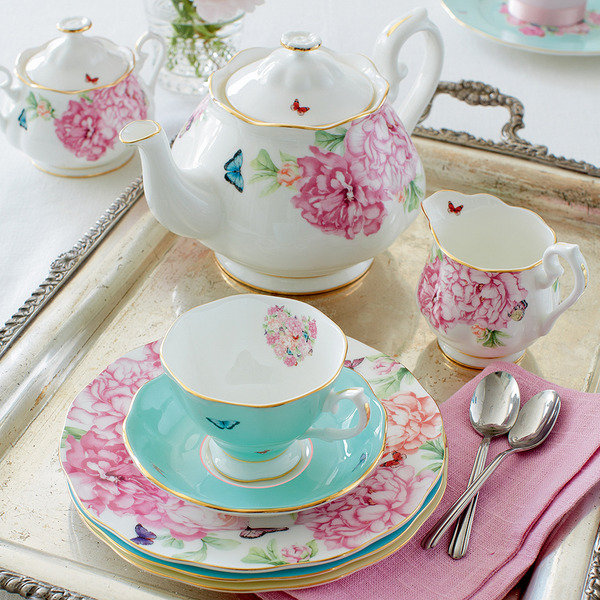 Các Loại Trà Cụ Trong Nghệ Thuật Trà Chiều Anh Quốc