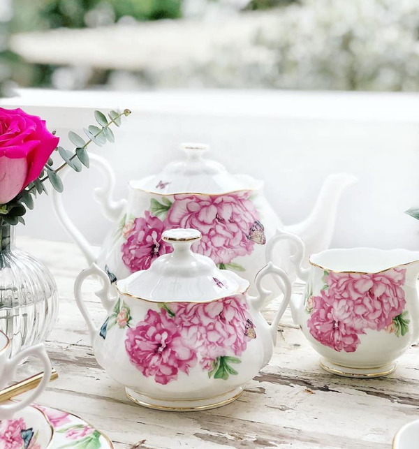 Các Loại Trà Cụ Trong Nghệ Thuật Trà Chiều Anh Quốc