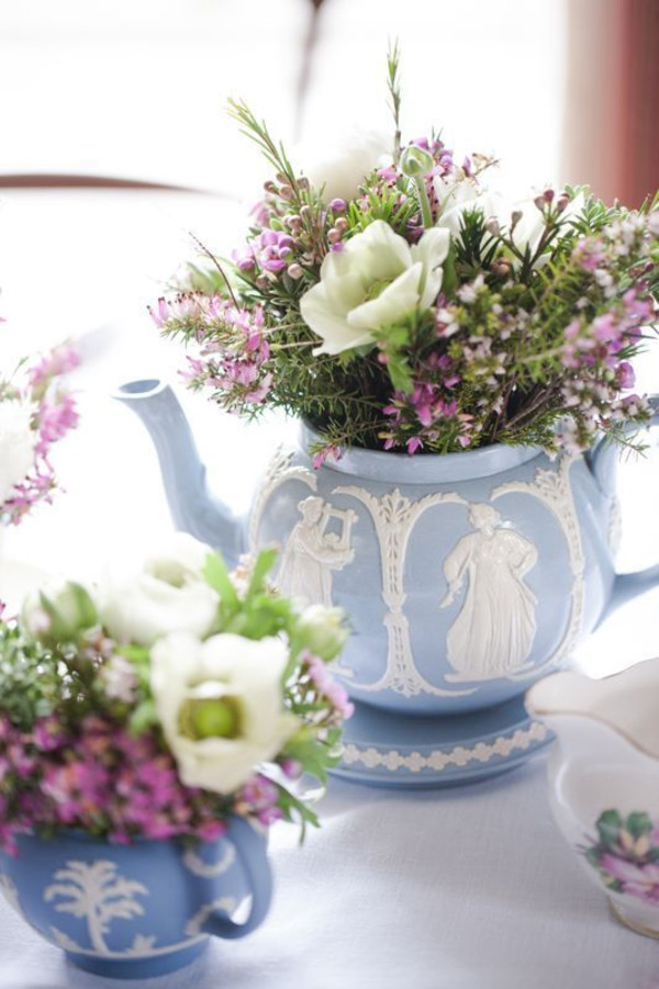 Gợi Ý Trang Trí Hoa Trên Bàn Tiệc Trà Chiều Kiểu Anh