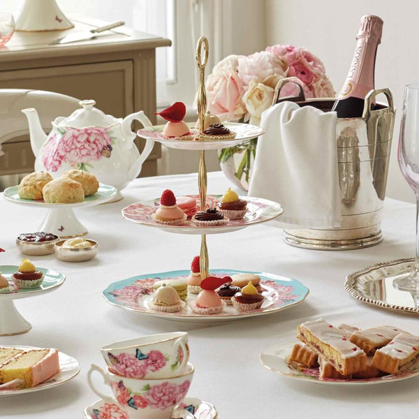 5 Ý Tưởng Độc Đáo Tổ Chức Tiệc Trà Chiều