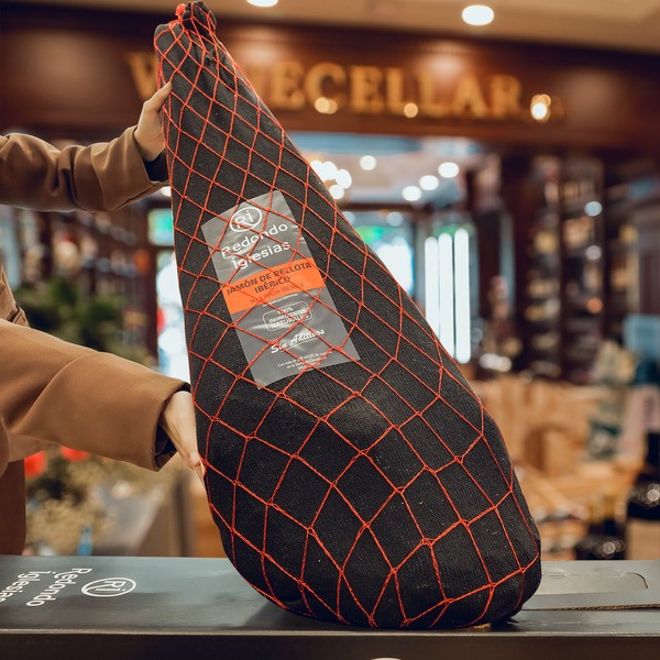 Đùi Heo Muối Redondo Iglesias – Quà Tặng Đẳng Cấp Bậc Nhất Dịp Tết Nhâm Dần 2022