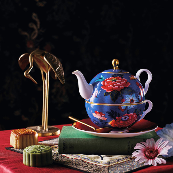 Wedgwood Paeonia Blush Tea For One là lựa chọn quà tặng Trung thu phổ biến