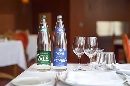 Nước khoáng nhập khẩu Thonon